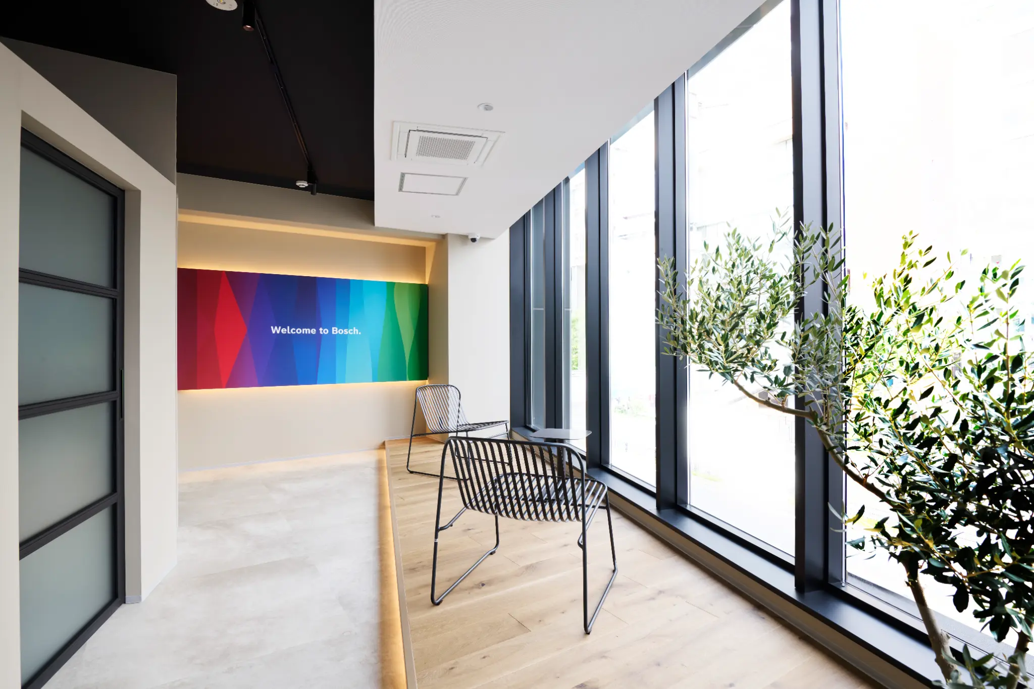 Bosch UnserHaus Aoyama エントランス